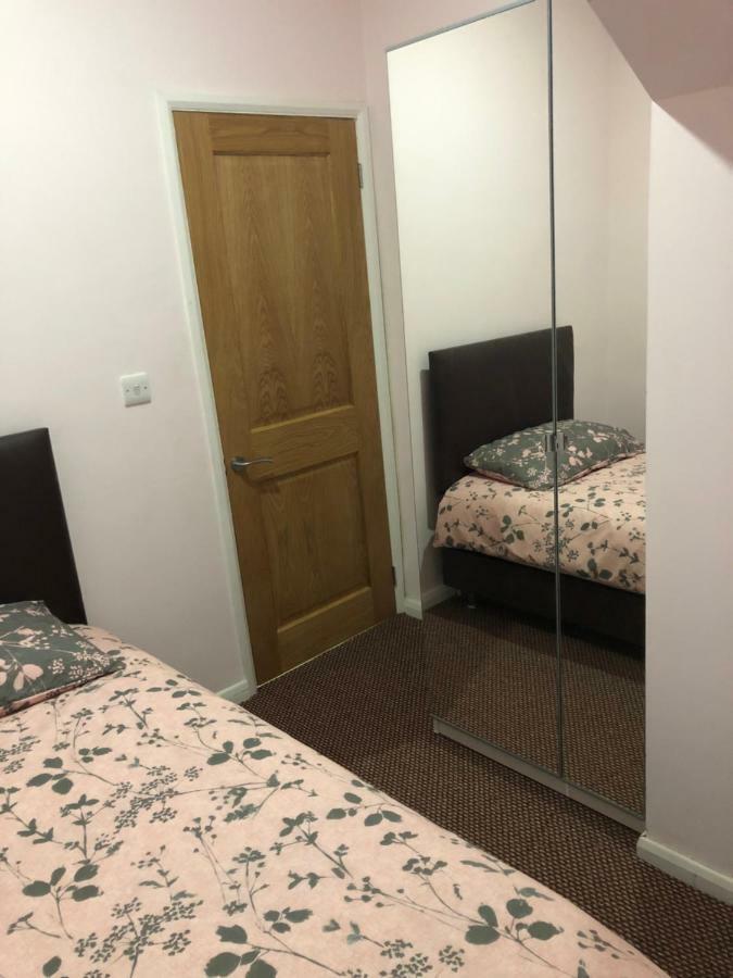 Treetops flat2 Hall Green B28 Birmingham Buitenkant foto